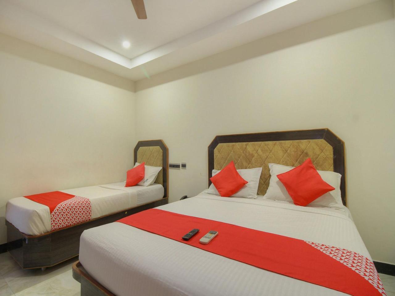 Oyo 15948 Hotel Srees Tiruchirappalli Kültér fotó