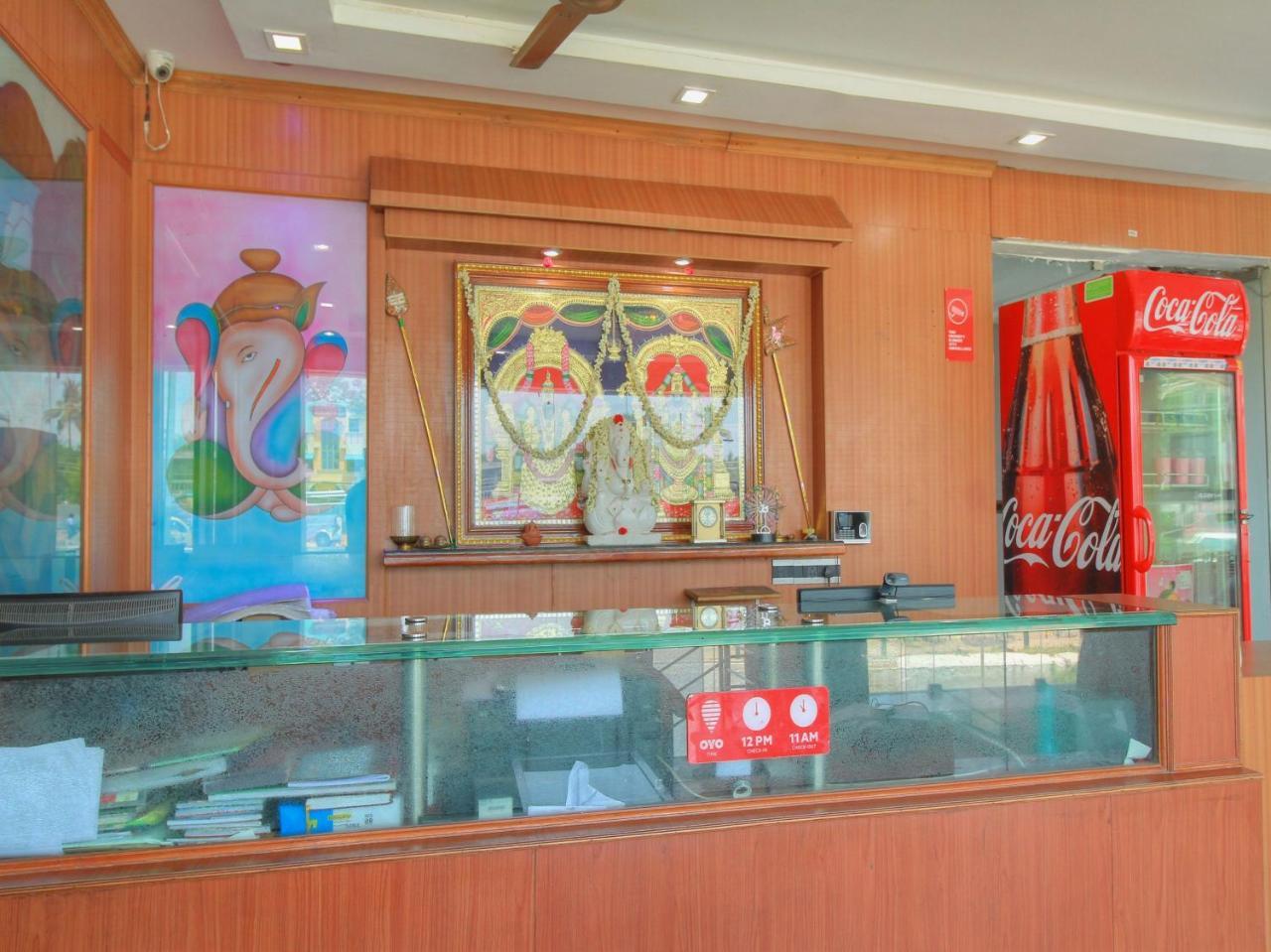 Oyo 15948 Hotel Srees Tiruchirappalli Kültér fotó