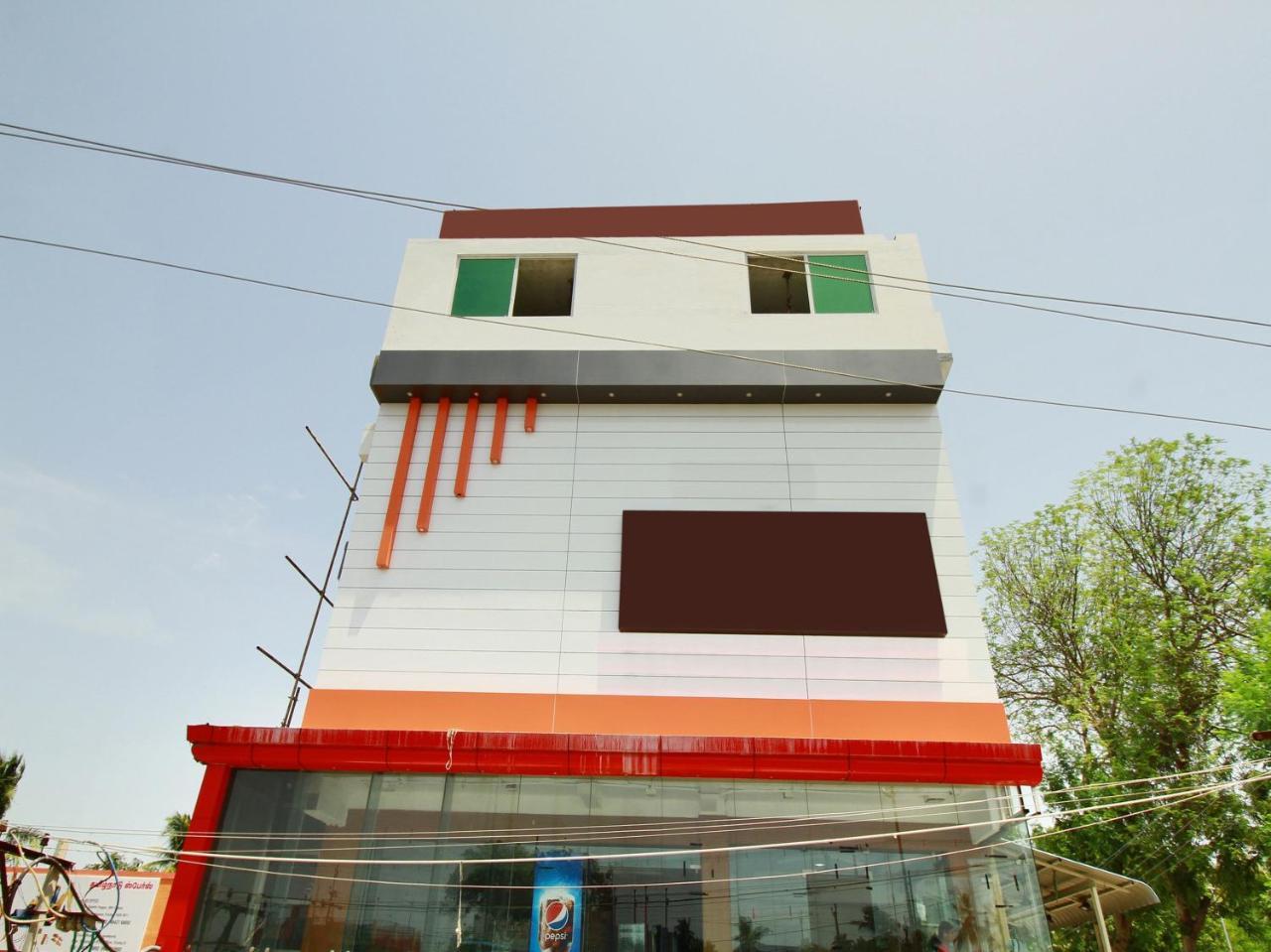 Oyo 15948 Hotel Srees Tiruchirappalli Kültér fotó