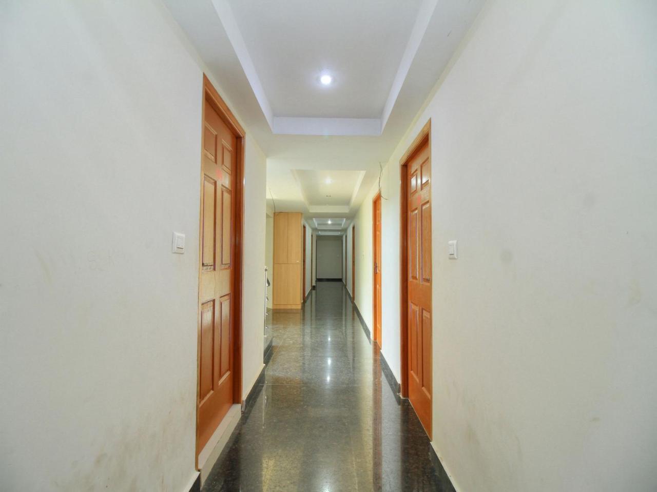 Oyo 15948 Hotel Srees Tiruchirappalli Kültér fotó