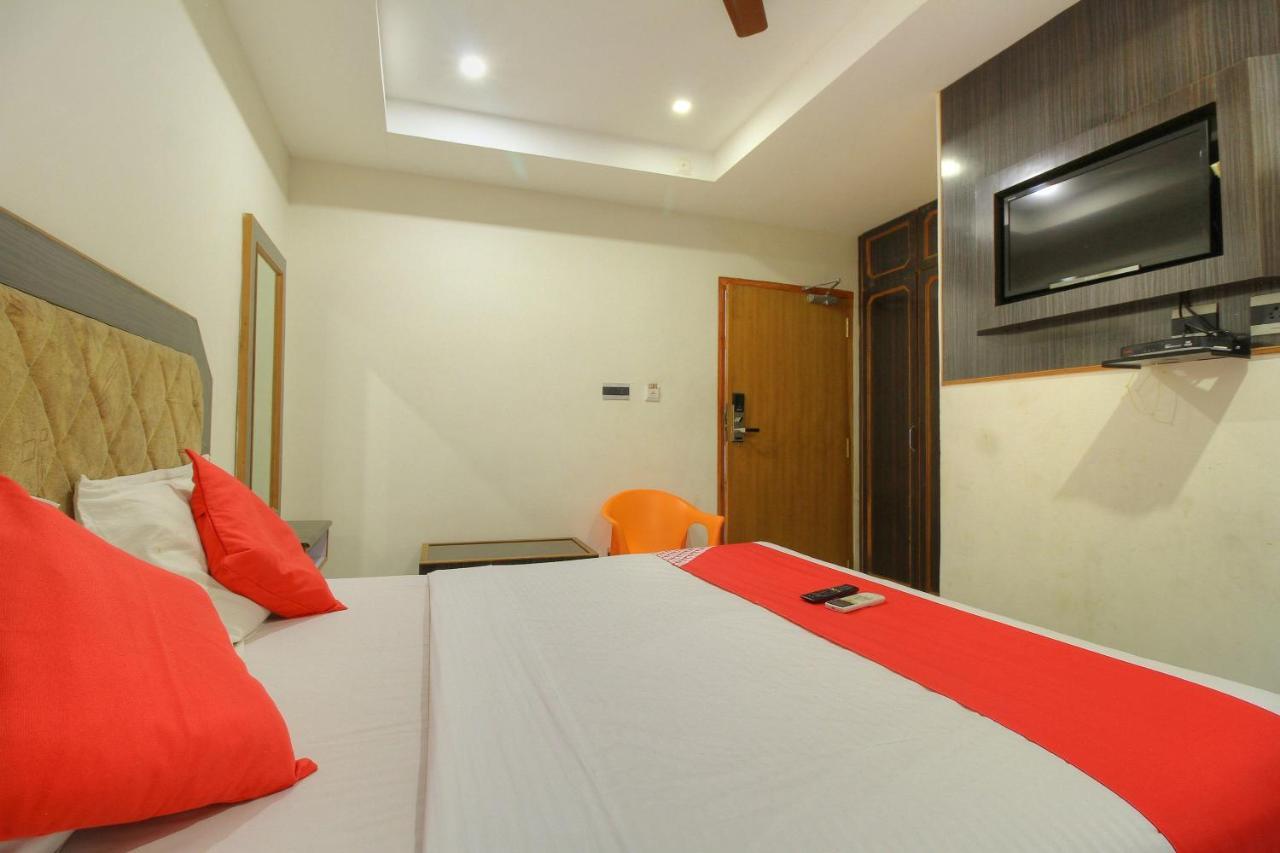Oyo 15948 Hotel Srees Tiruchirappalli Kültér fotó