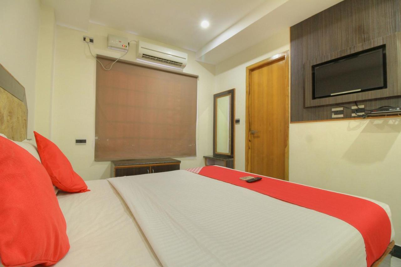 Oyo 15948 Hotel Srees Tiruchirappalli Kültér fotó